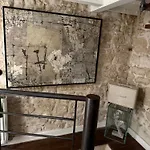 Apartment Atelier D Artiste Sur L Ile Saint Louis *