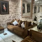 Atelier D Artiste Sur L Ile Saint Louis Apartment Paris