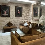 Apartment Atelier D Artiste Sur L Ile Saint Louis Paris